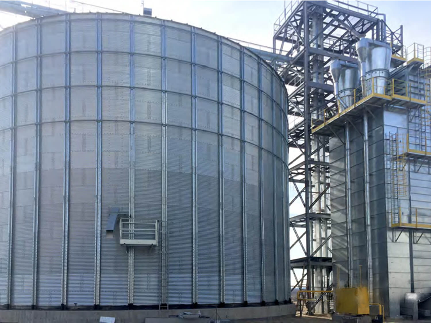 Зерноприймально-сушарний комплекс на території ССК «Ярославна»